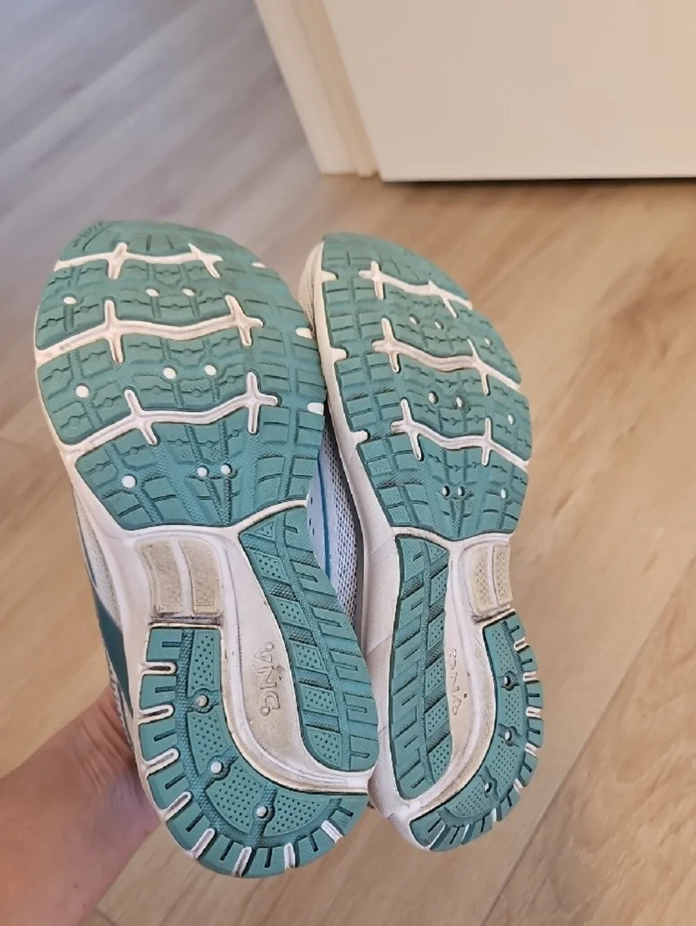 Brooks lightweight running